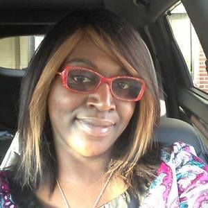 Meet your Posher, Elisabeth remi